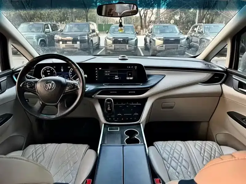 Buick GL8 2021 из CN, фото 3