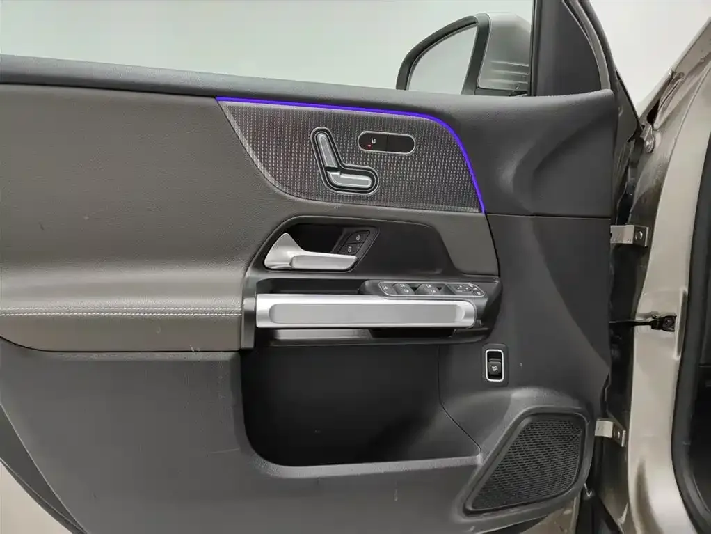 Mercedes-Benz EQB 2023 из CN, фото 3