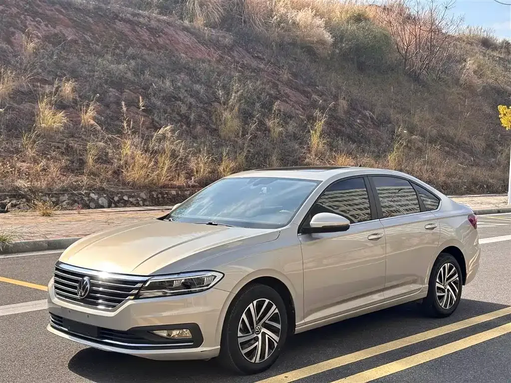 Volkswagen Lavida 2022 из CN, фото 1