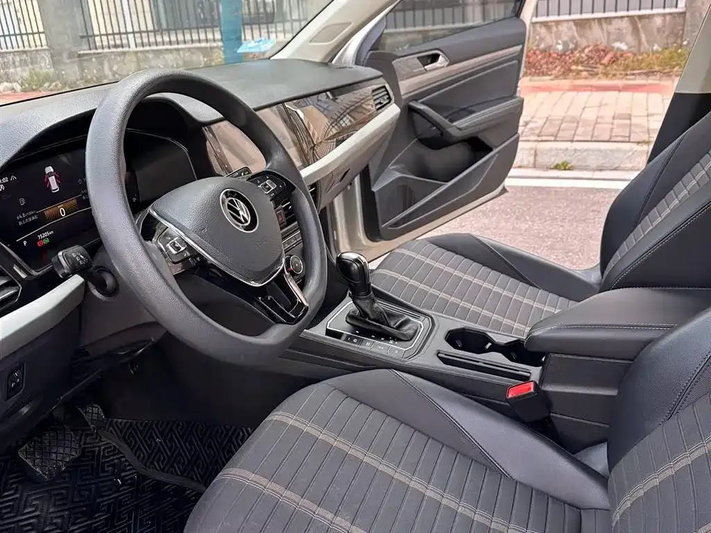Volkswagen Lavida 2022 из CN, фото 4