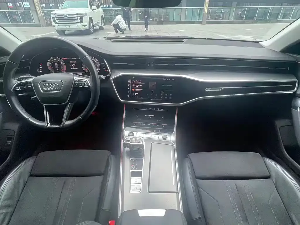 Audi A7 2023 из CN, фото 9