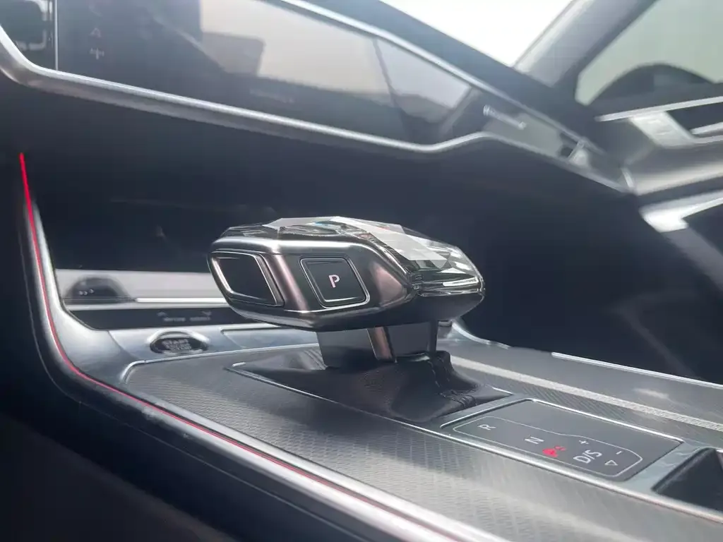 Audi A7 2023 из CN, фото 4
