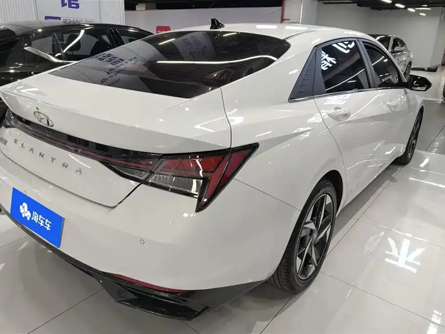 Hyundai Elantra 2022 из CN, фото 3