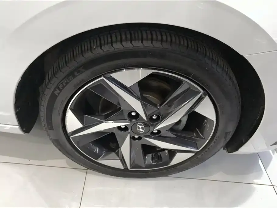 Hyundai Elantra 2022 из CN, фото 6
