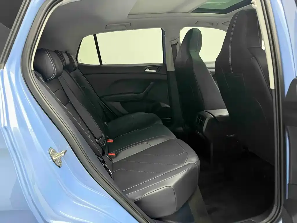 Volkswagen Tharu 2024 из CN, фото 4