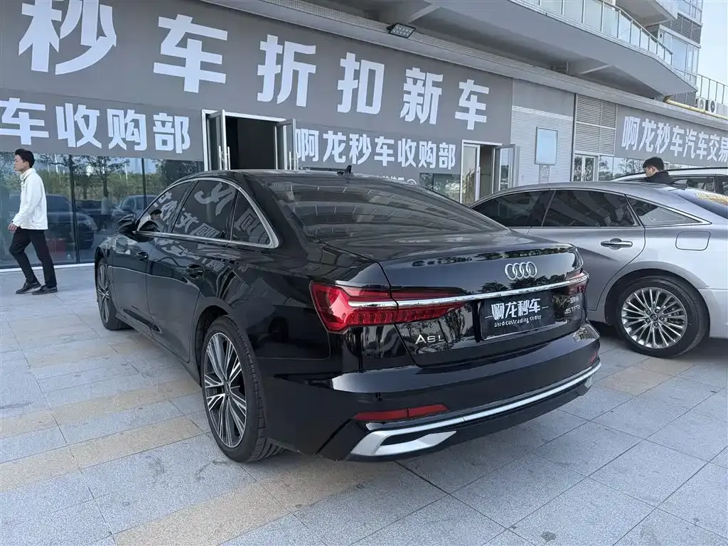Audi A6L 2023 из CN, фото 7