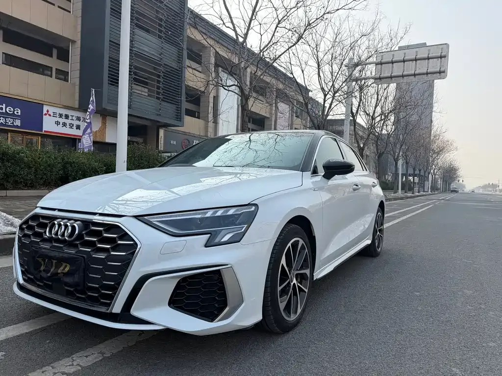 Audi A3 2022 из CN, фото 1