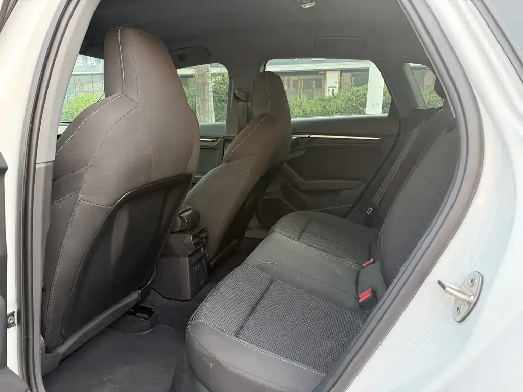Audi A3 2022 из CN, фото 4
