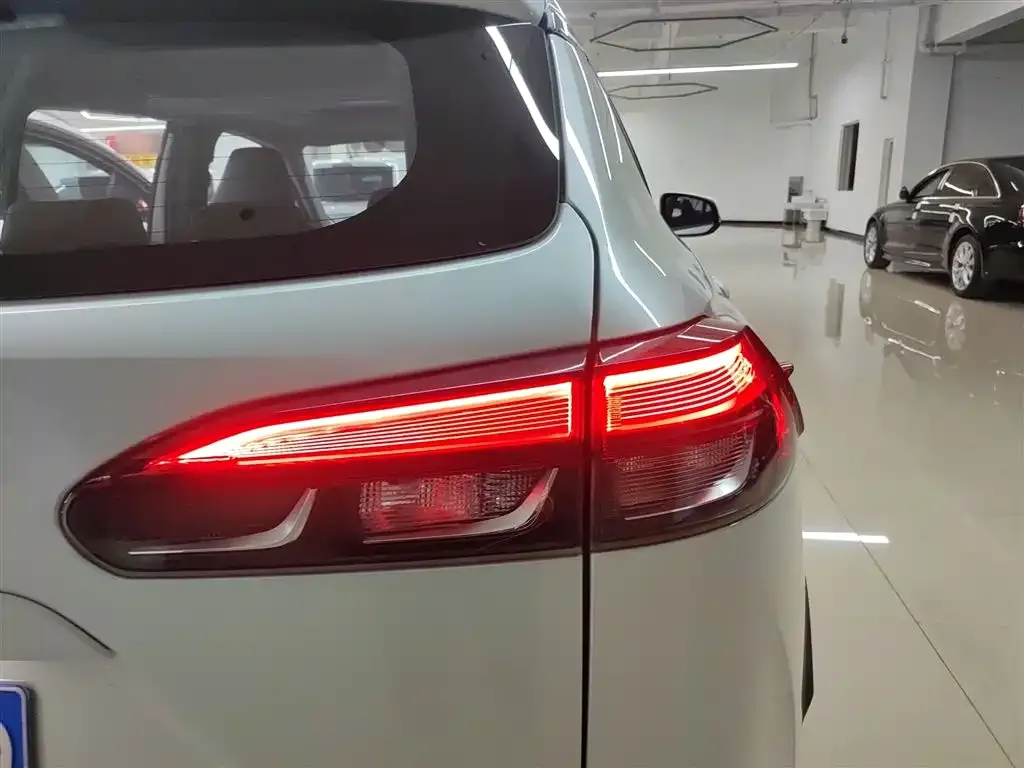 Toyota Frontlander 2022 из CN, фото 7