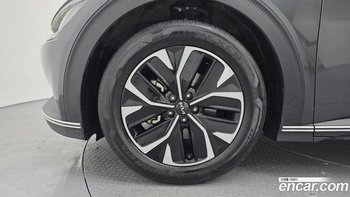 Kia EV6 — фото 7