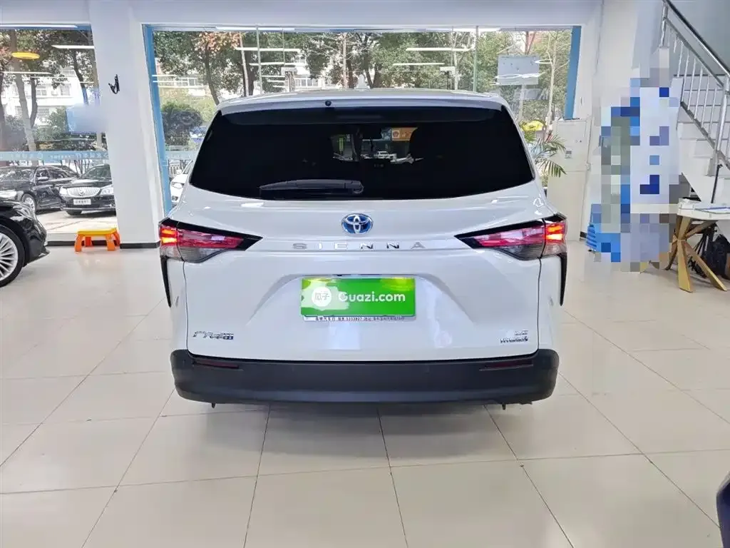 Toyota Sienna 2023 из CN, фото 7