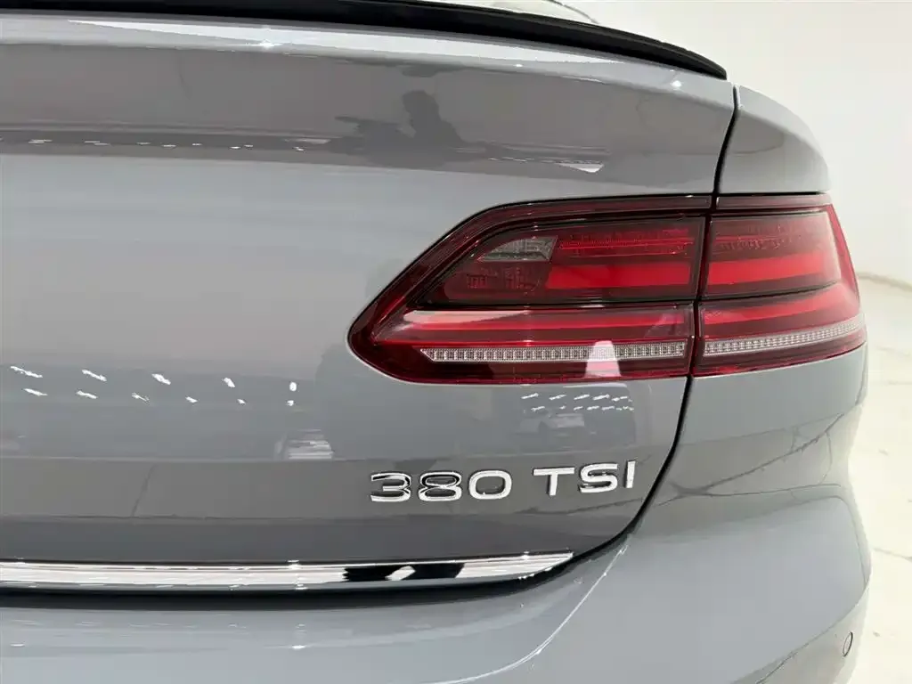 Volkswagen CC 2023 из CN, фото 5