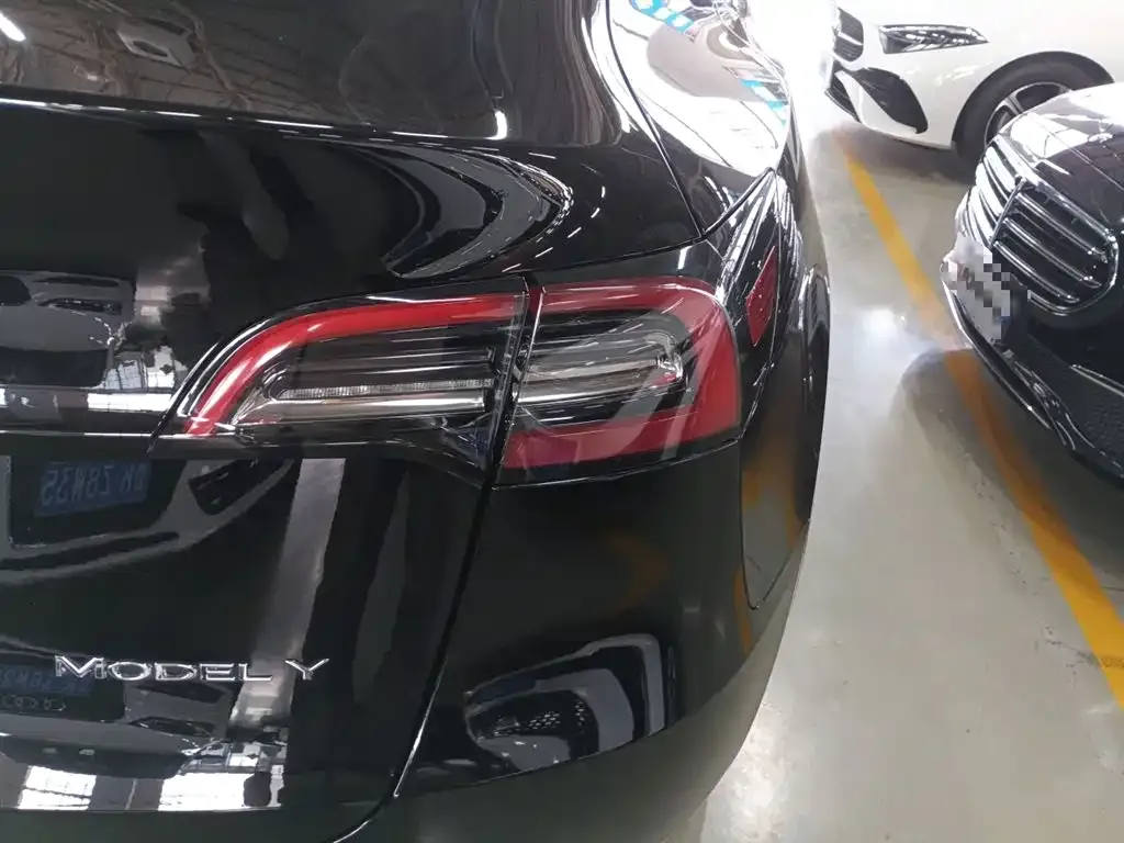 Tesla Model Y 2021 из CN, фото 8