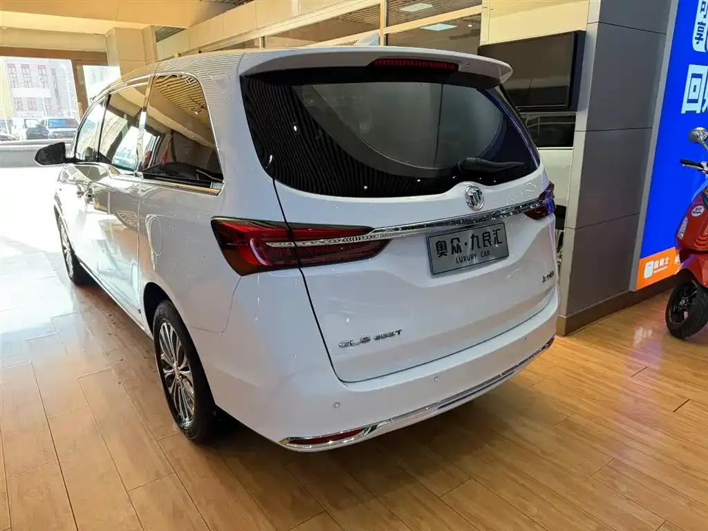 Buick GL8 2022 из CN, фото 8