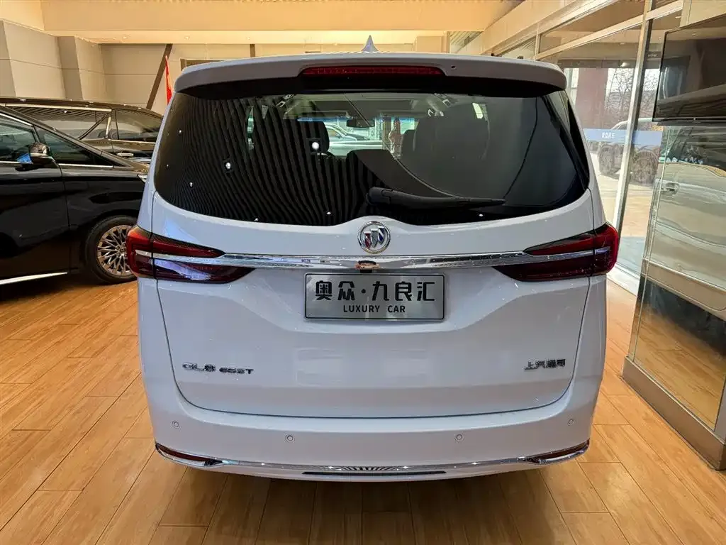 Buick GL8 2022 из CN, фото 3