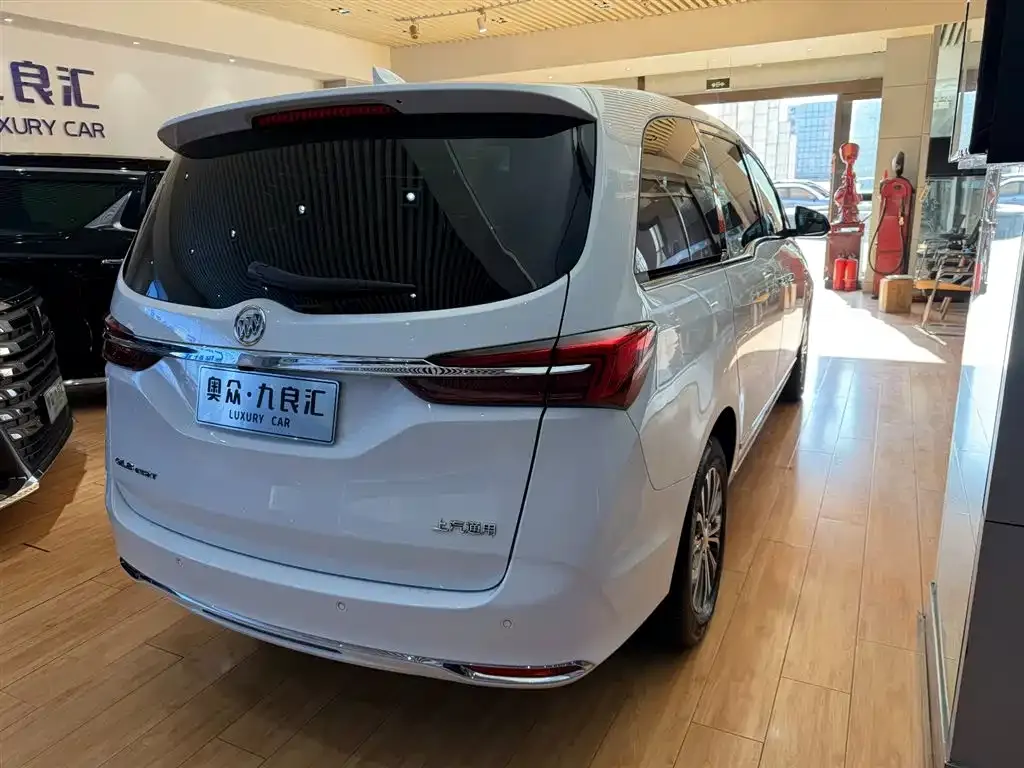 Buick GL8 2022 из CN, фото 4