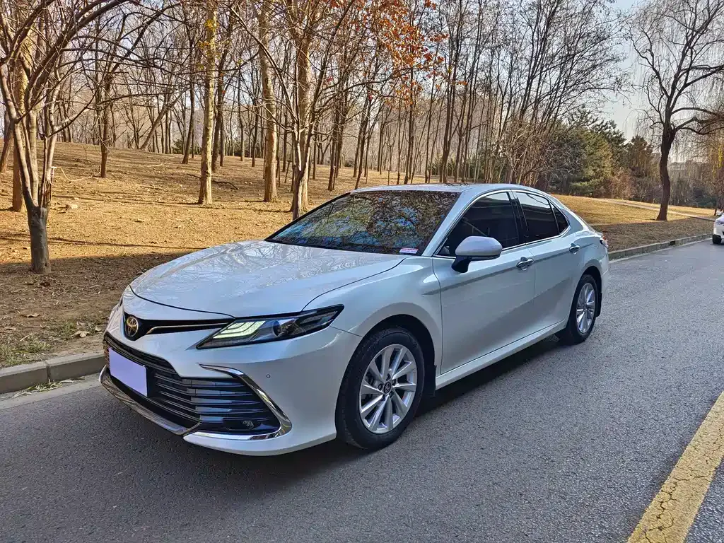Toyota Camry 2022 из CN, фото 1