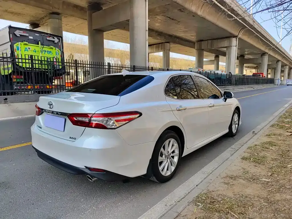 Toyota Camry 2022 из CN, фото 8