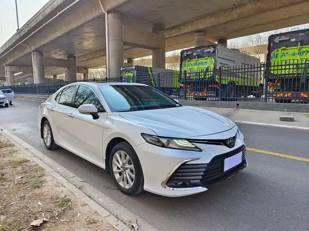 Toyota Camry 2022 из CN, фото 5