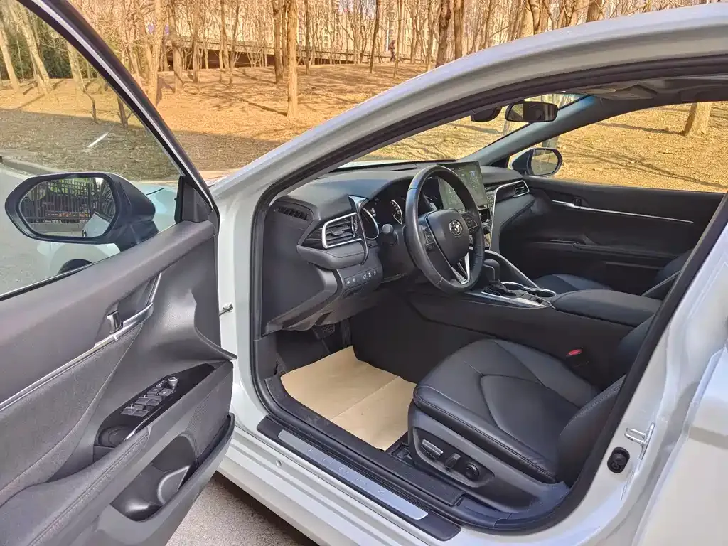 Toyota Camry 2022 из CN, фото 4