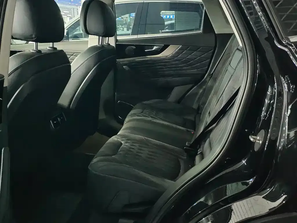 Hongqi HS5 2022 из CN, фото 2