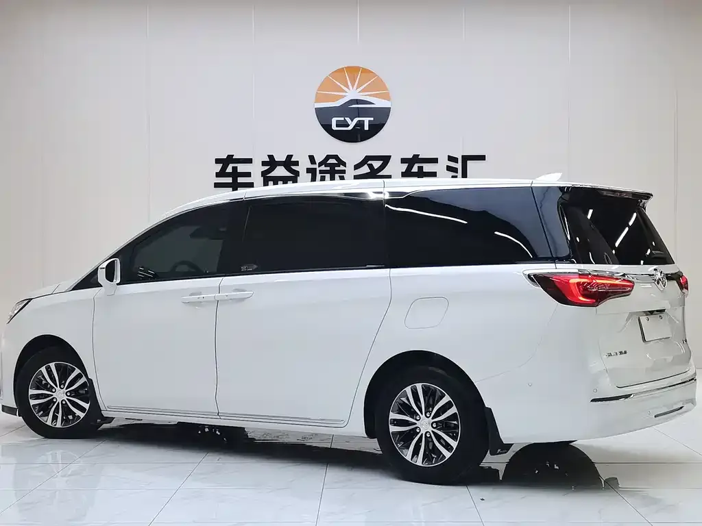 Buick GL8 2024 из CN, фото 2