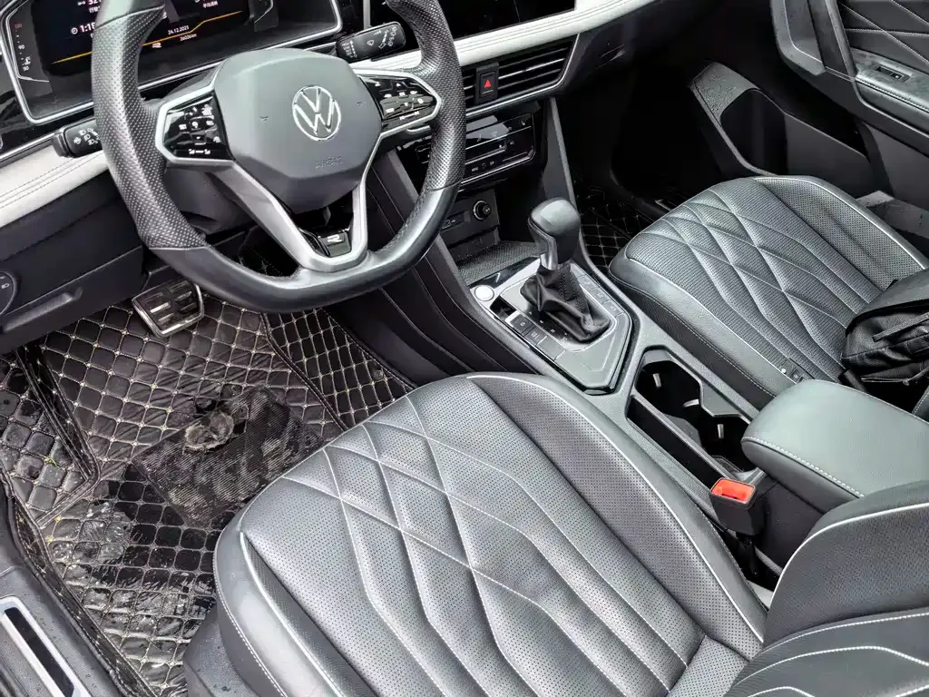 Volkswagen Tiguan L 2023 из CN, фото 8