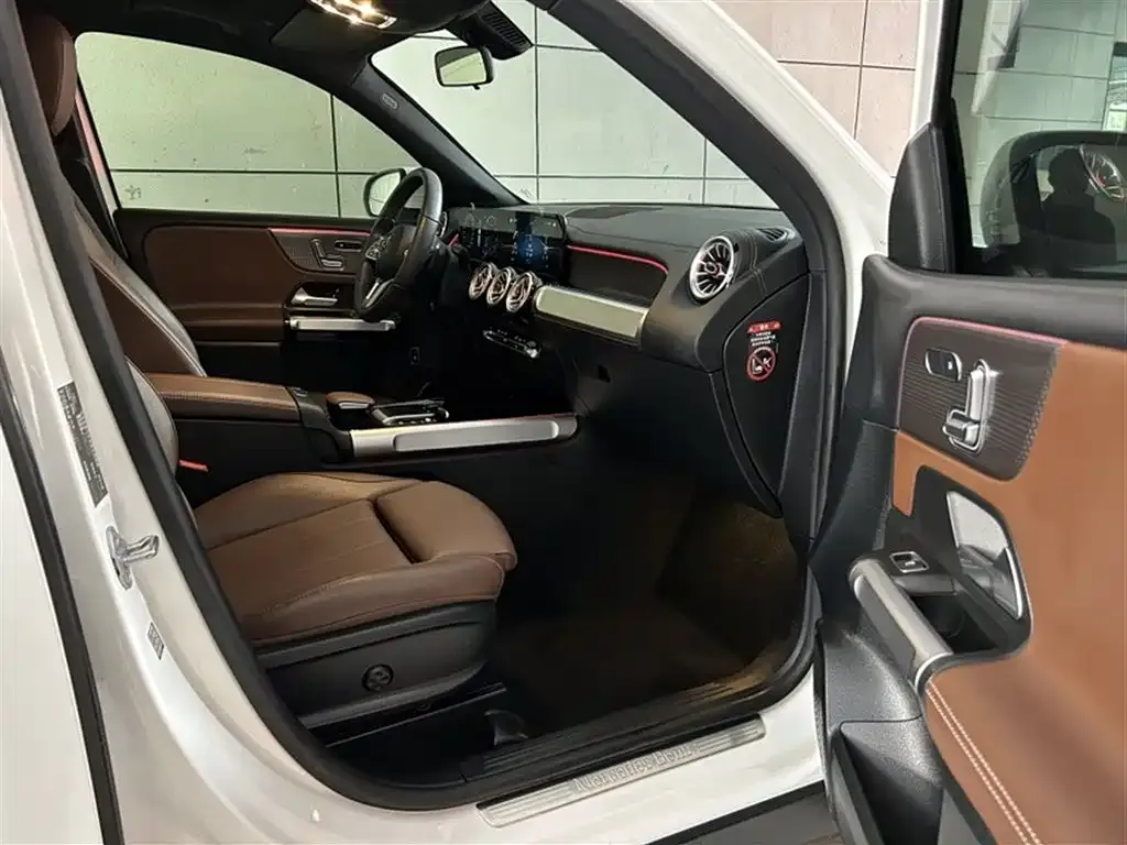 Mercedes-Benz GLB 2021 из CN, фото 2