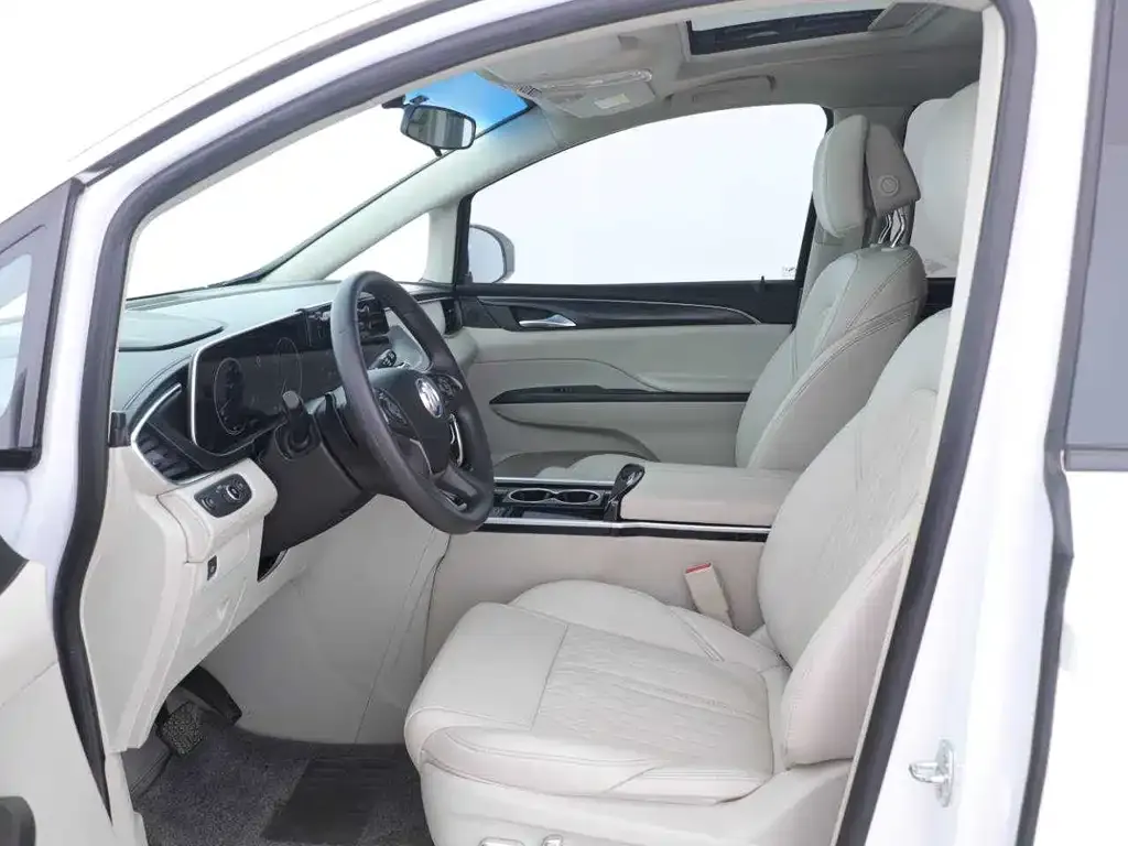 Buick GL8 2023 из CN, фото 3