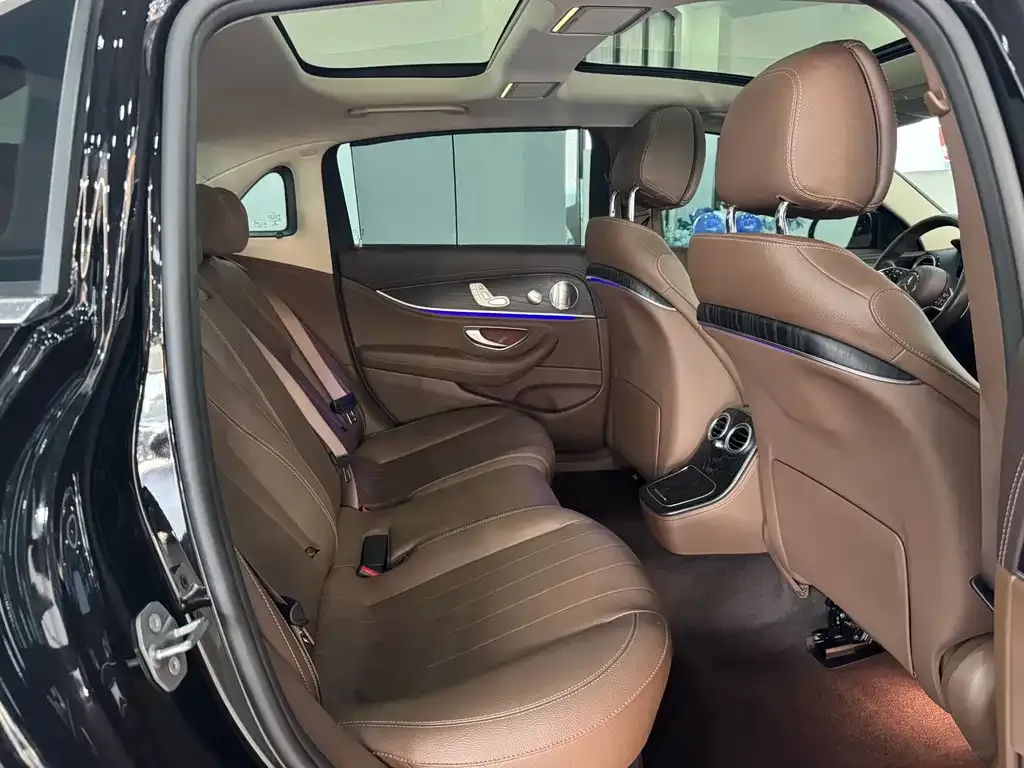Mercedes-Benz E-Class 2022 из CN, фото 9