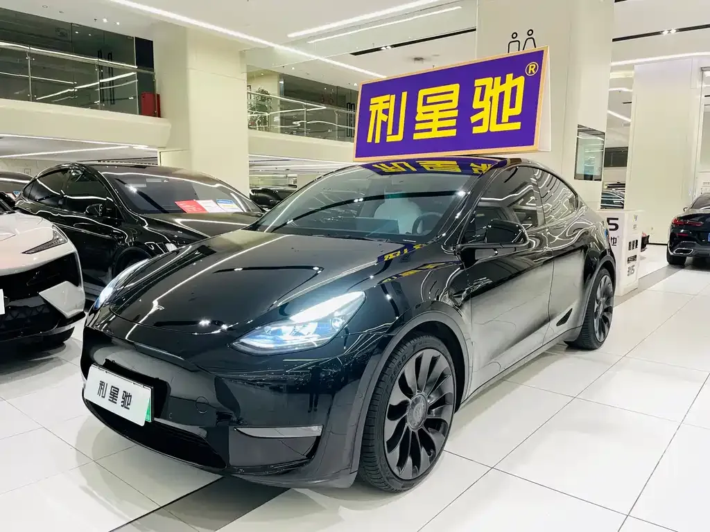 Tesla Model Y 2023 из CN, фото 1