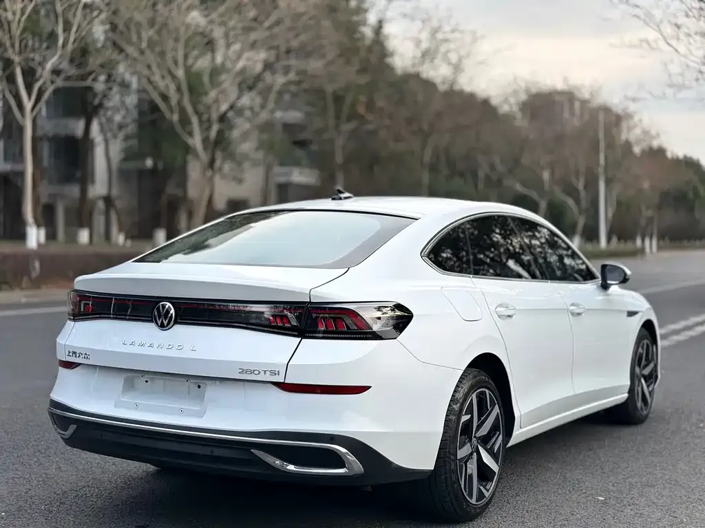 Volkswagen Lamando 2023 из CN, фото 3