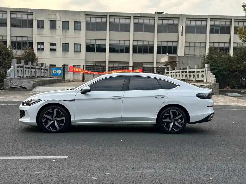Volkswagen Lamando 2023 из CN, фото 10