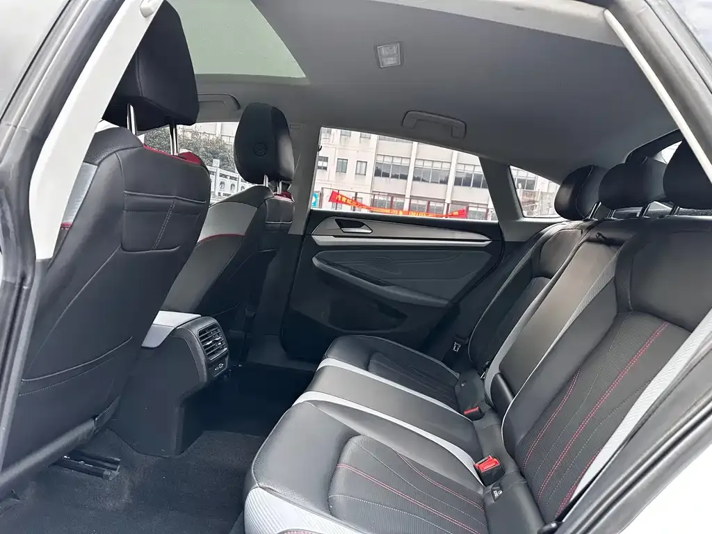 Volkswagen Lamando 2023 из CN, фото 4