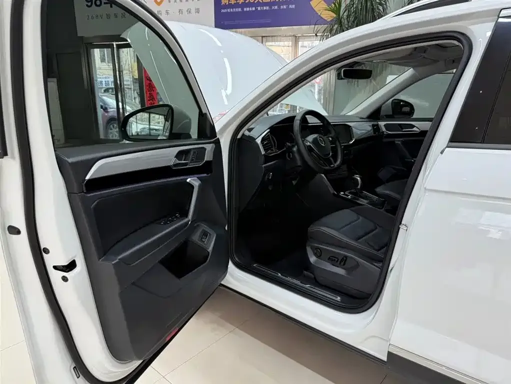 Volkswagen Tayron 2022 из CN, фото 8