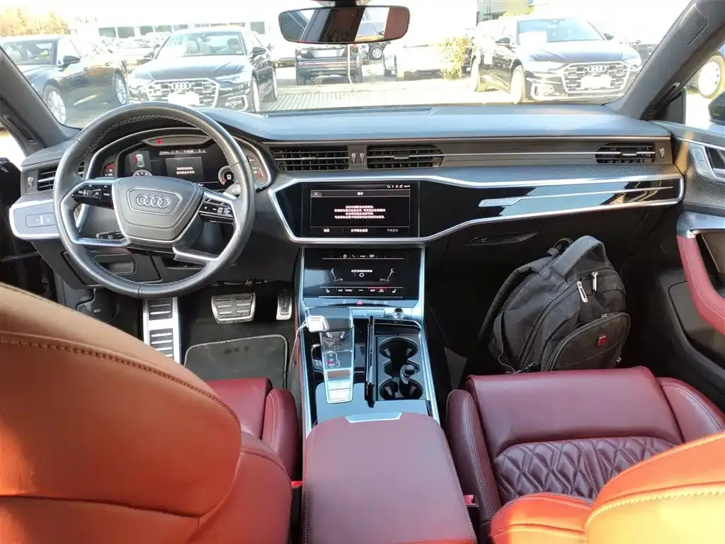 Audi A7L 2024 из CN, фото 10