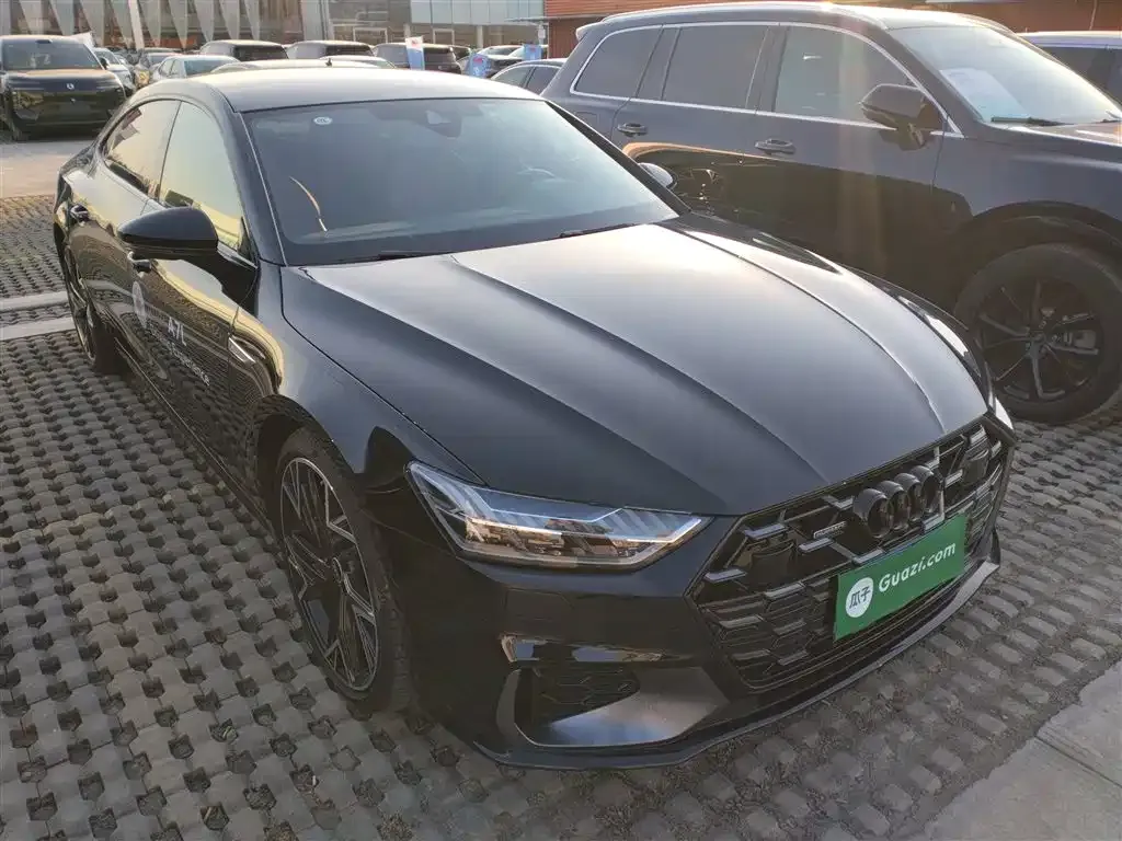 Audi A7L 2024 из CN, фото 3