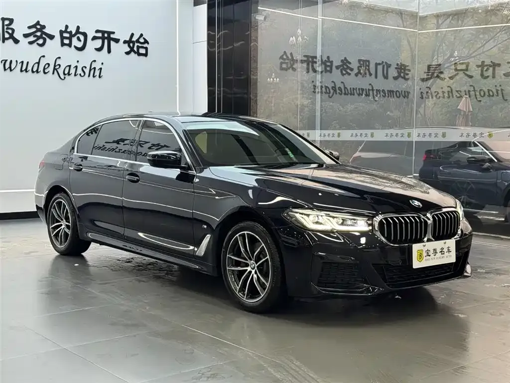 BMW 5 Series — фото 2