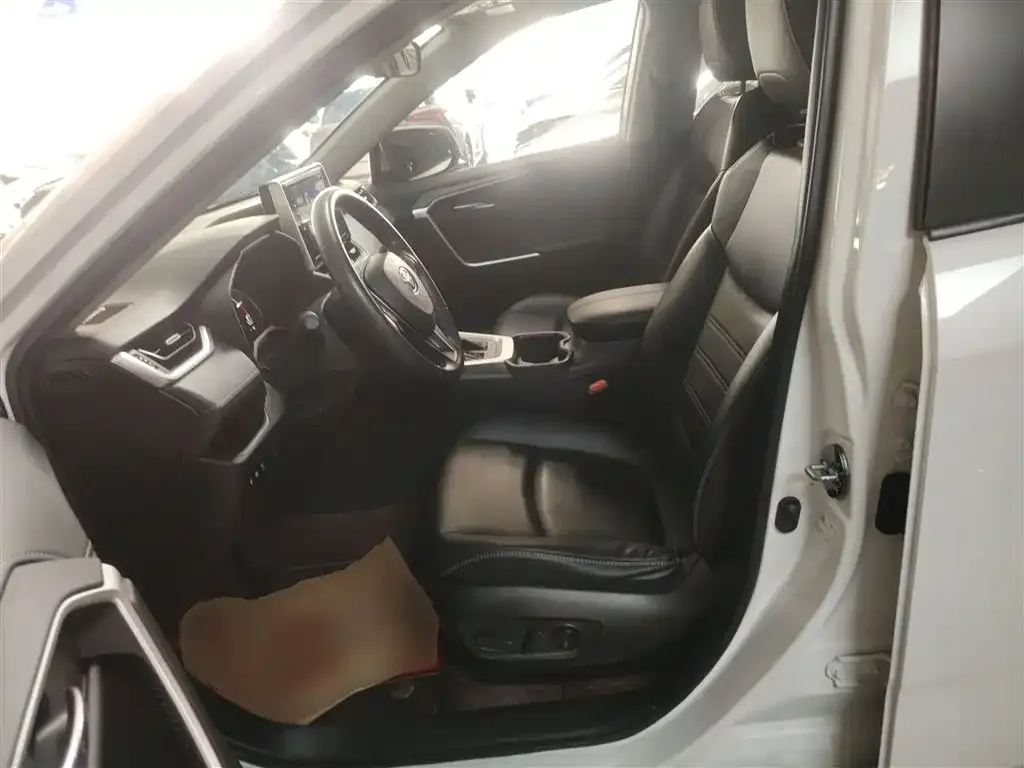Toyota RAV4 2021 из CN, фото 7