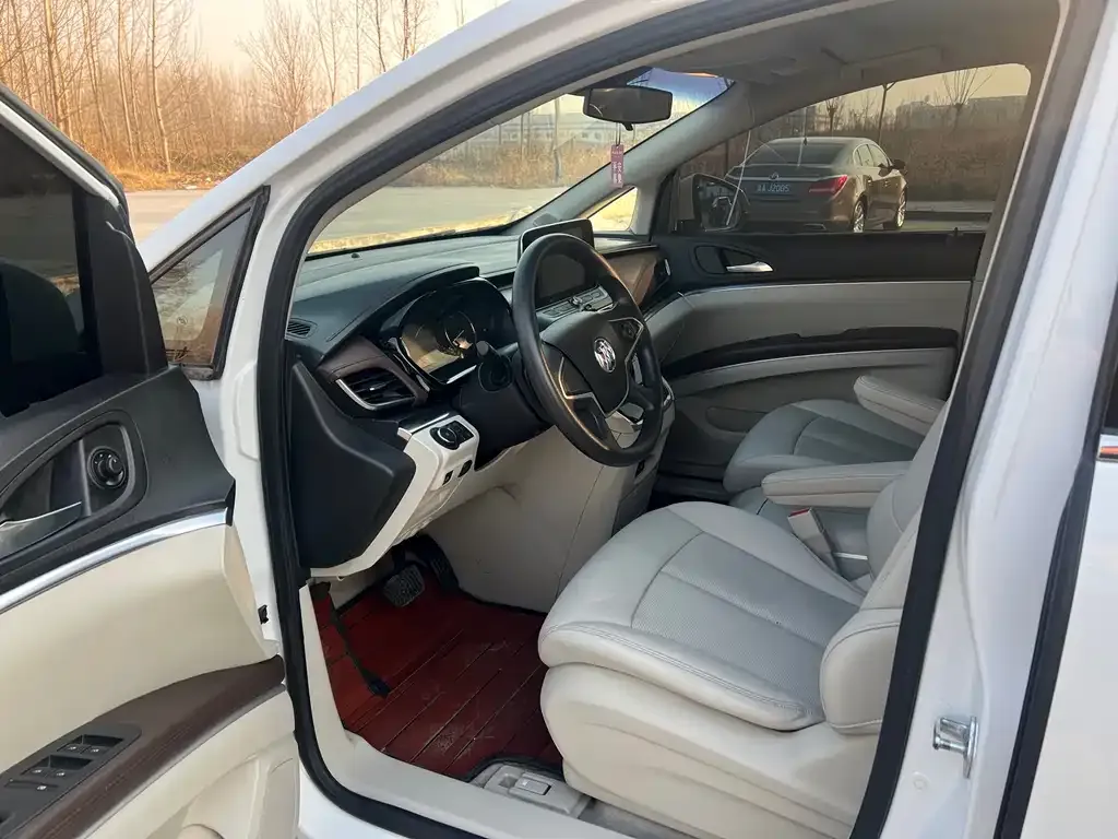 Buick GL8 2022 из CN, фото 9