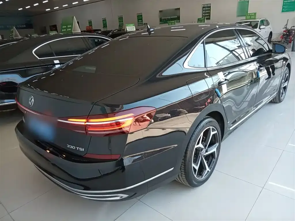 Volkswagen Passat — фото 9