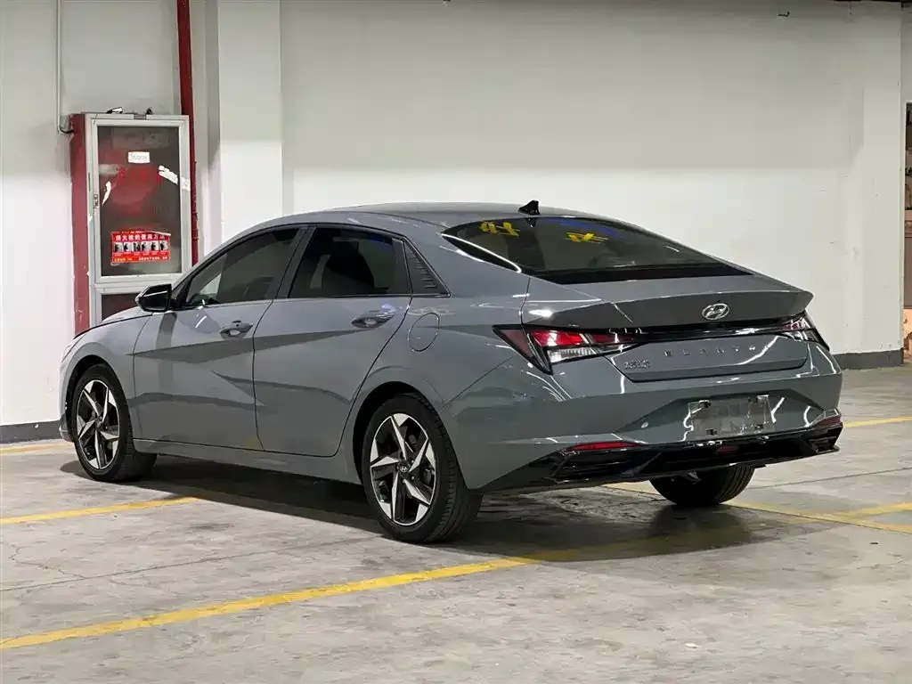 Hyundai Elantra 2023 из CN, фото 5