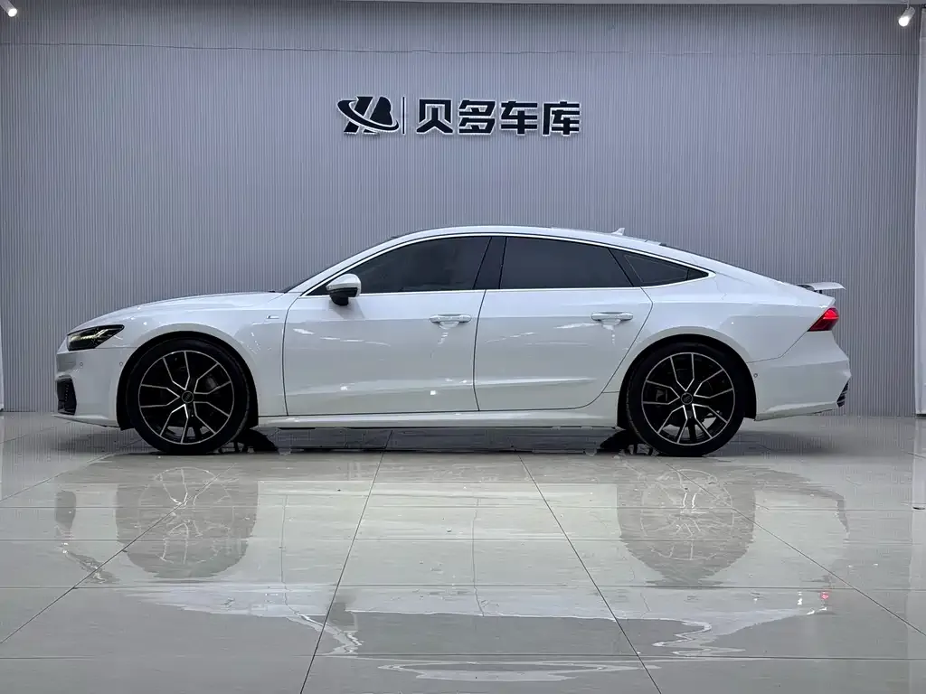 Audi A7 — фото 9