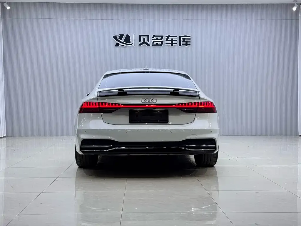 Audi A7 — фото 2