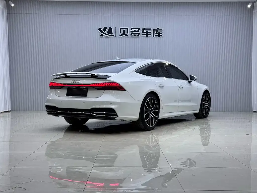 Audi A7 — фото 8