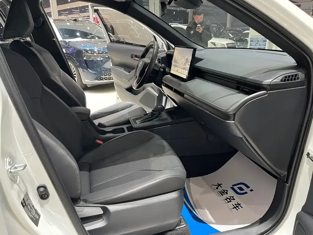 Toyota Frontlander 2025 из CN, фото 8