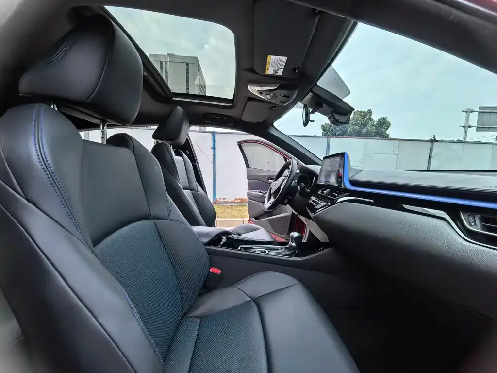 Toyota C-HR 2021 из CN, фото 4