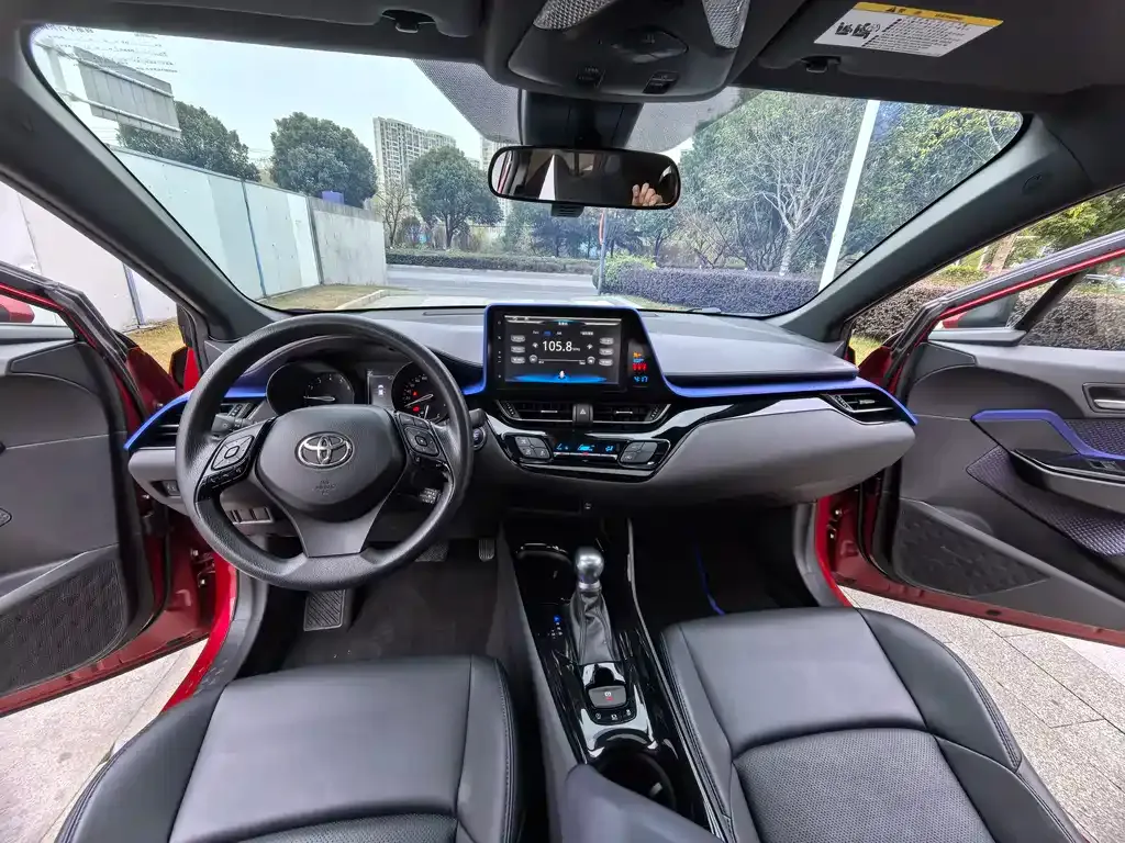 Toyota C-HR 2021 из CN, фото 2