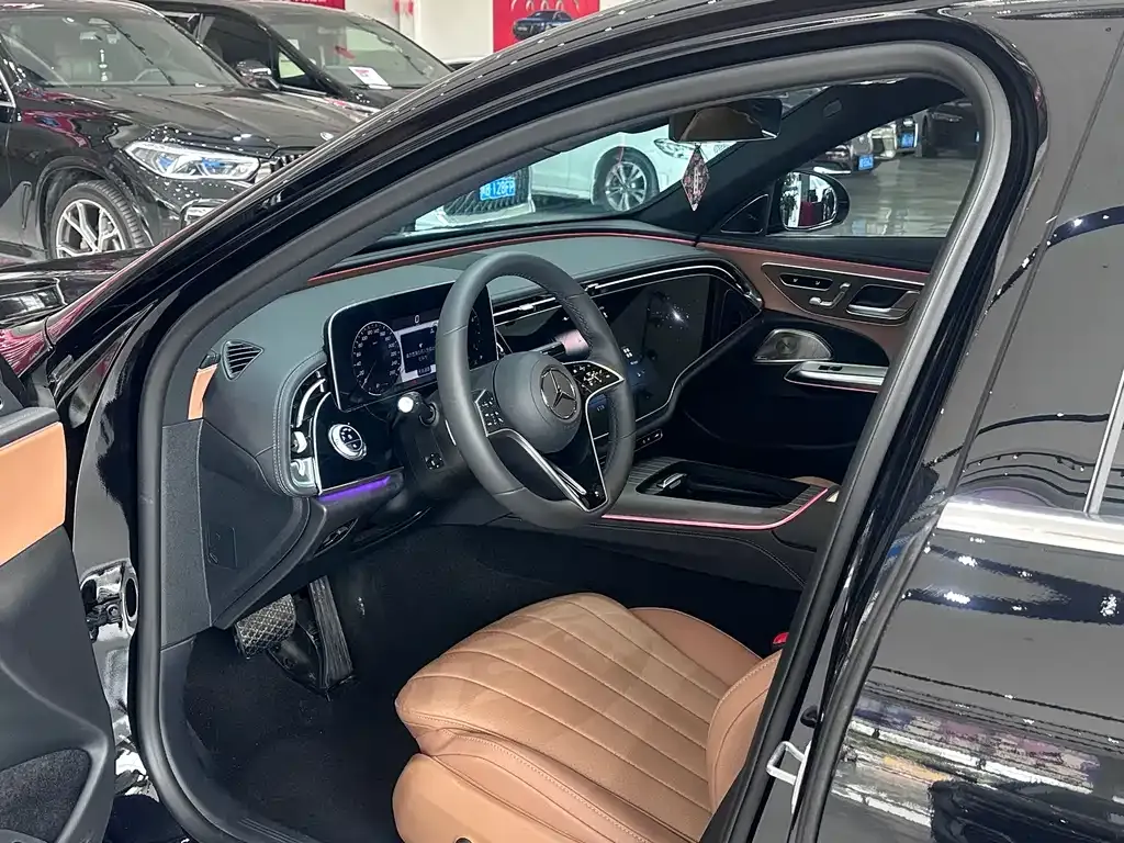 Mercedes-Benz E-Class 2025 из CN, фото 5