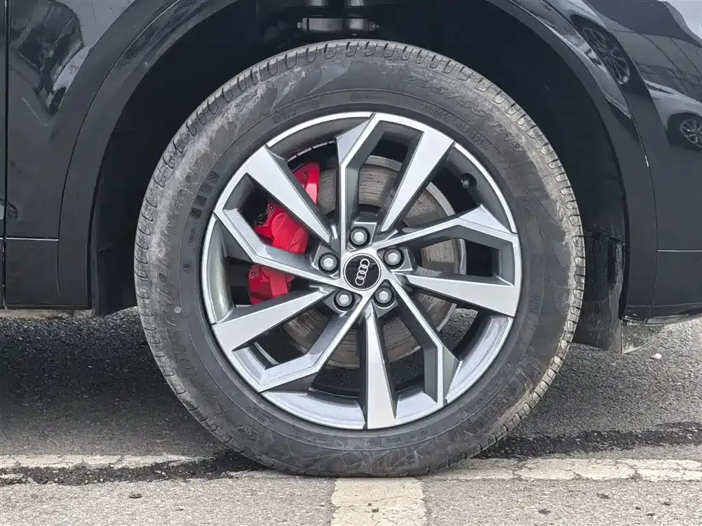Audi Q5L 2025 из CN, фото 8